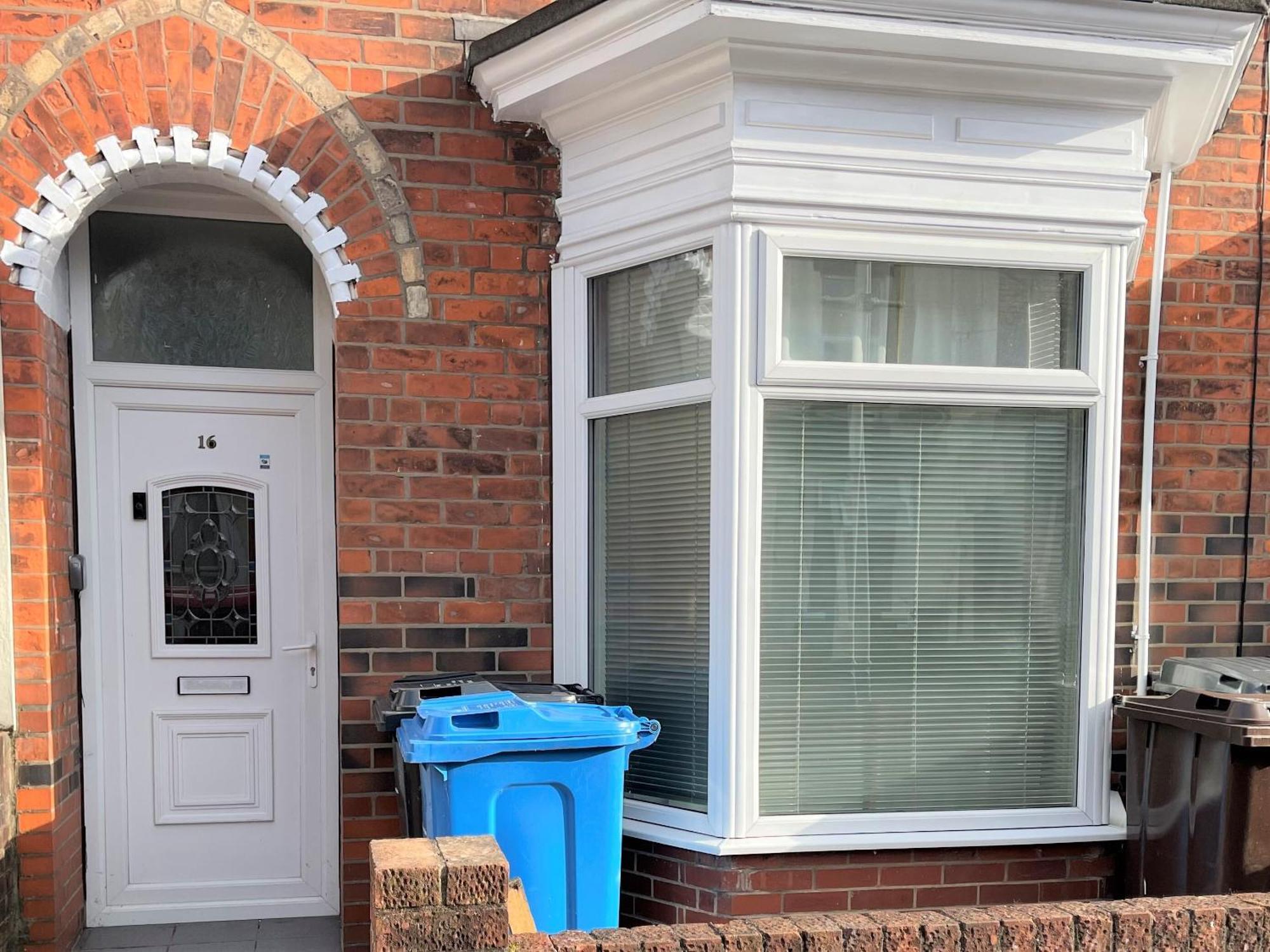 Robinhuts - 3 Bed Accommodation -Perfect For Contractors, Families & Students Kingston upon Hull Esterno foto