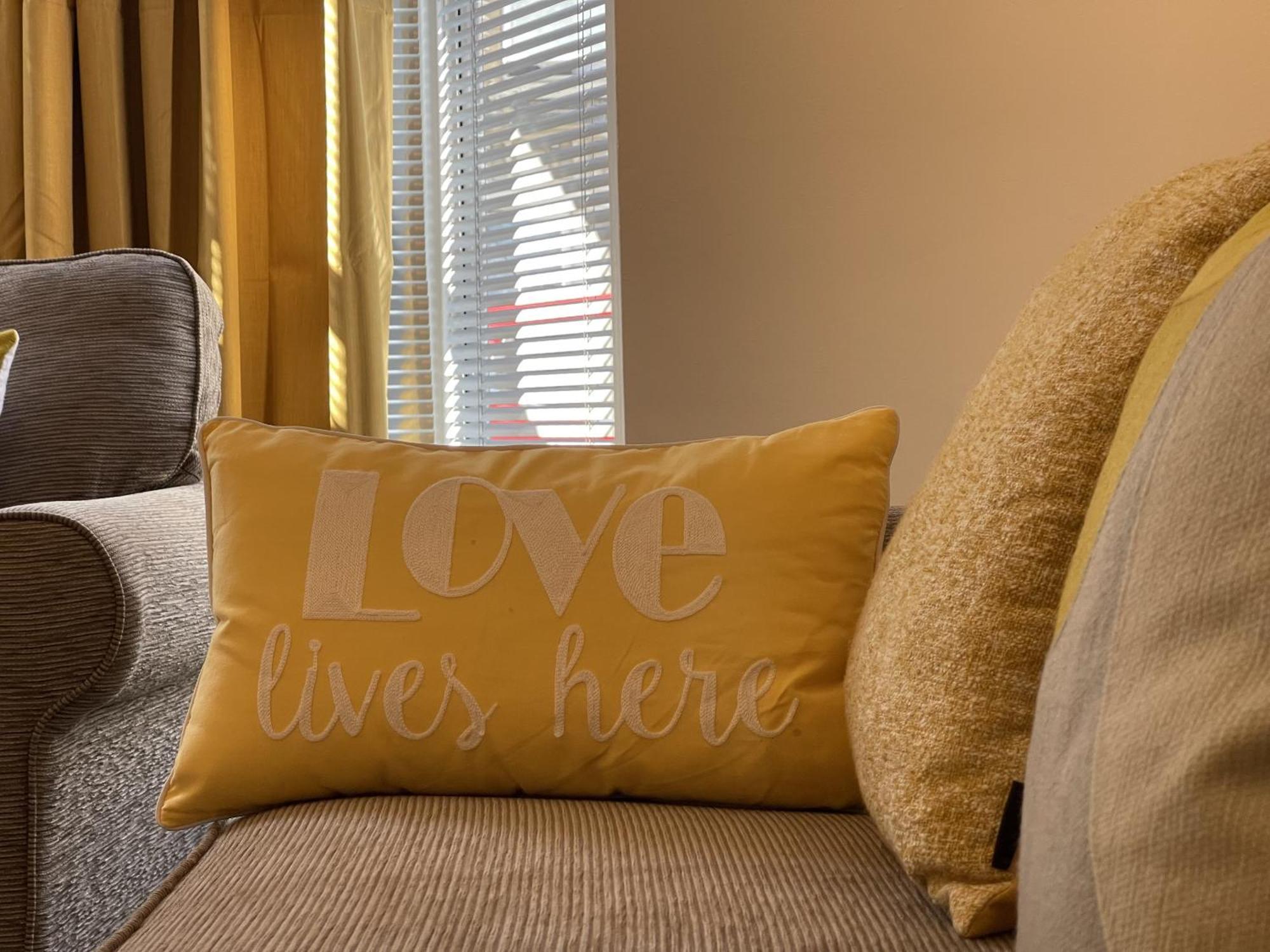 Robinhuts - 3 Bed Accommodation -Perfect For Contractors, Families & Students Kingston upon Hull Esterno foto